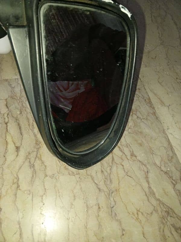 Daihatsu Mira 2004 model Side mirrors fully retractable 8