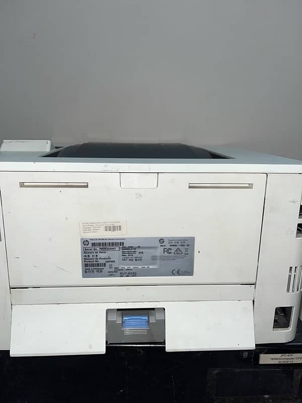 5 HP laser Jet Pro printers 1