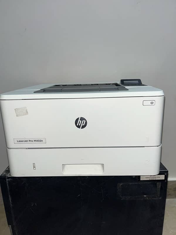 5 HP laser Jet Pro printers 2