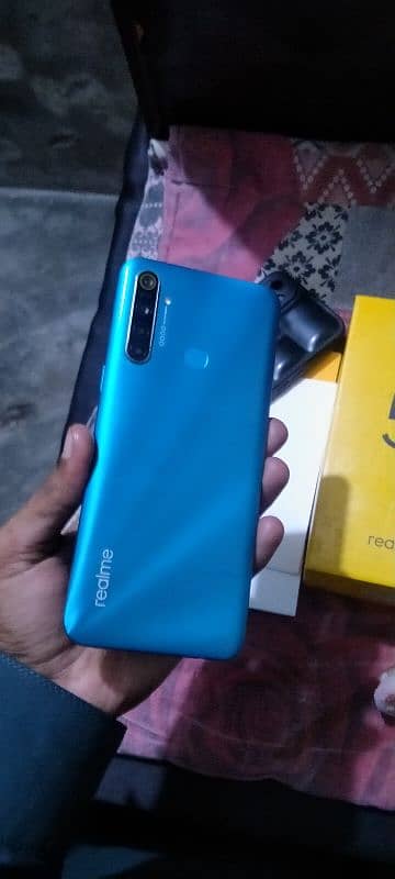 Realme 5i.     4_64.  sid Dab ha side 1