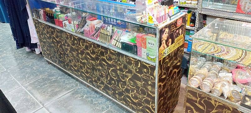 jewellery cosmatic counter or shelf sell 5