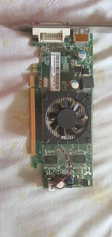 Amd 7400 1GB 64Bits ddr3 Display card 4