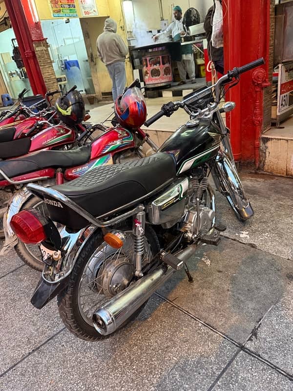 Honda 125S Self Start 4