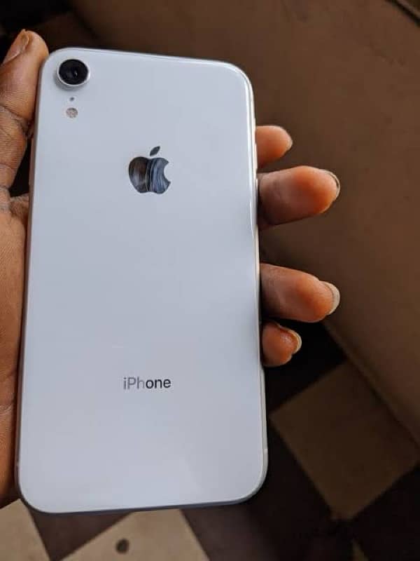 IPhone Xr 128 GB pta approved 0