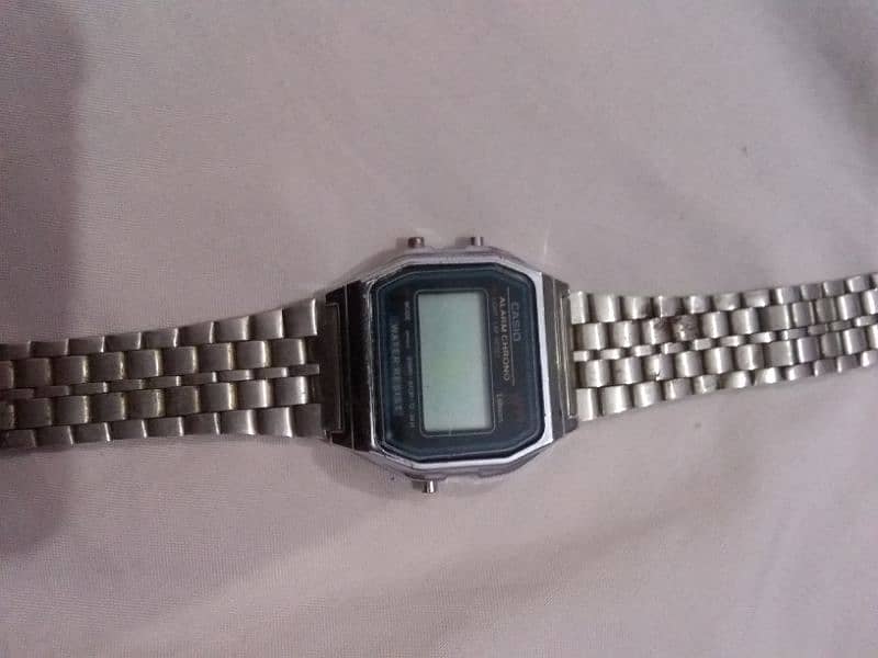 Casio vintage watch 1