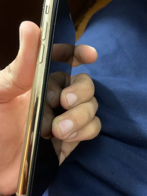 iPhone 11 Pro (4 months sim working) FU 2