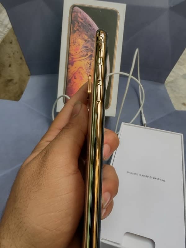 iphone XS Max 256 PTA WATERPACK DUAL SIM APPROVED 10/10 7