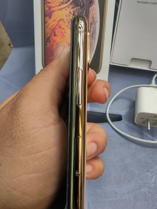 iphone XS Max 256 PTA WATERPACK DUAL SIM APPROVED 10/10 8