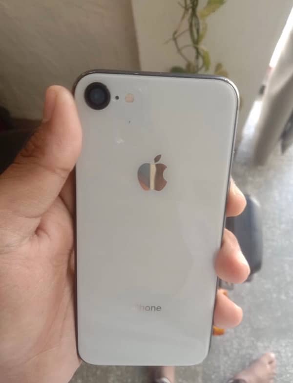 IPhone 8 Non PTA 2