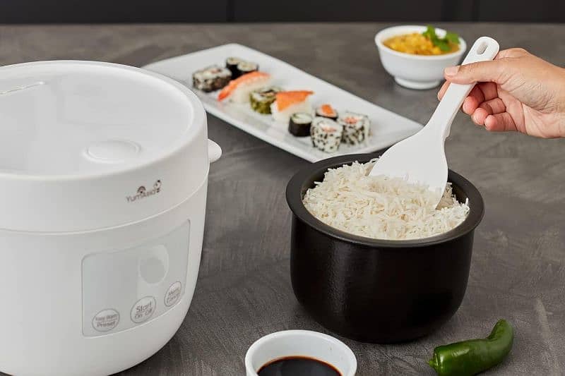 Yum Asia Tsuki Mini Rice Cooker with Shinsei Ceramic Bowl (2.5 Cups 4