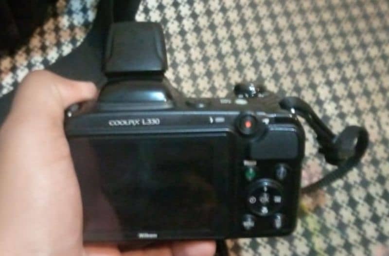 Nikon Coolpix L330 3