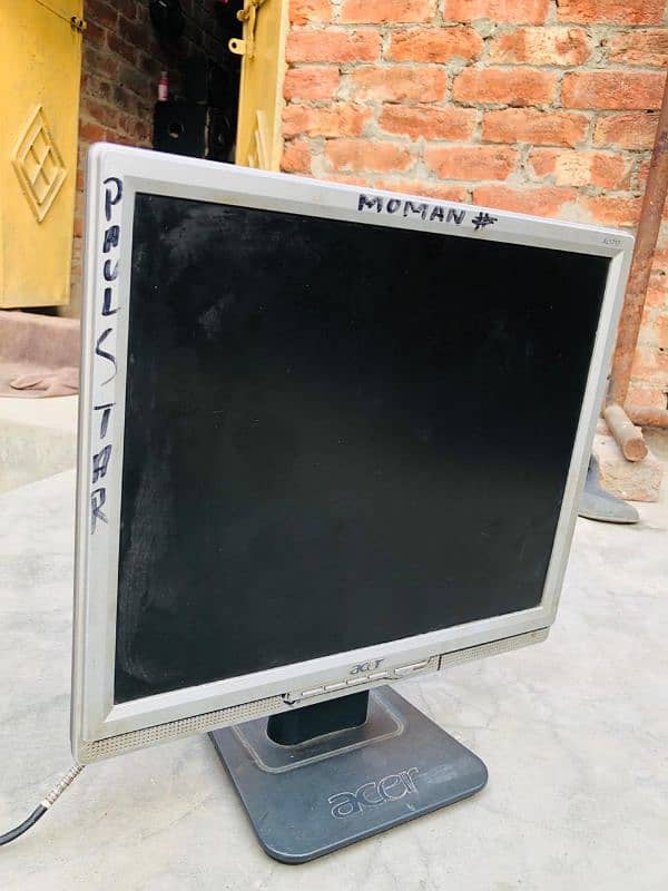 acer lcd 19 inch condition 10/8 0