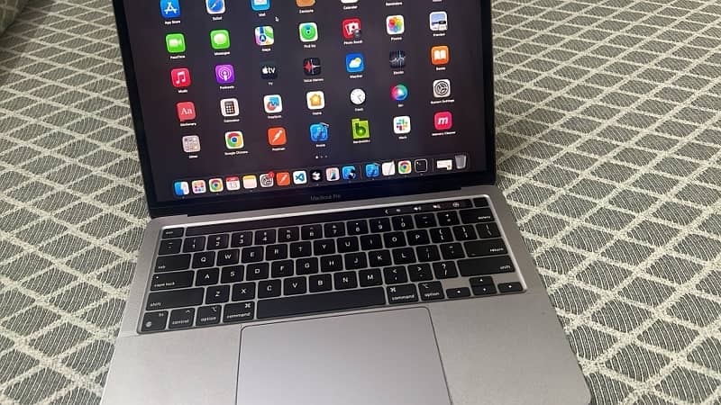 macbook pro m1 8gb 256gb read ad 0