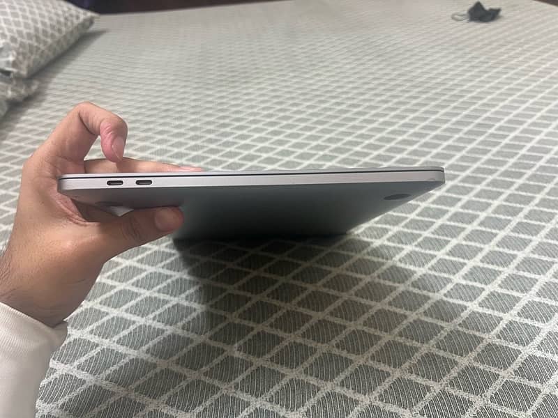 macbook pro m1 8gb 256gb read ad 5