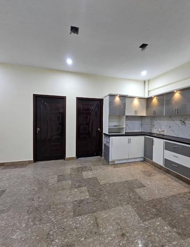 FLAT FOR SALE IN NORTH TOWN EXECUTIVE BLOCK 6