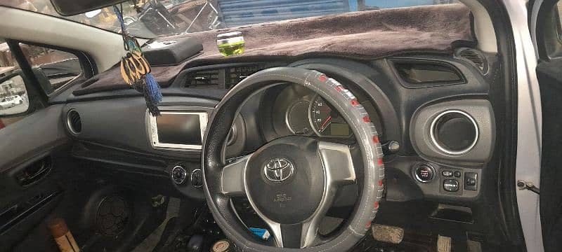 Toyota Vitz 2016 1