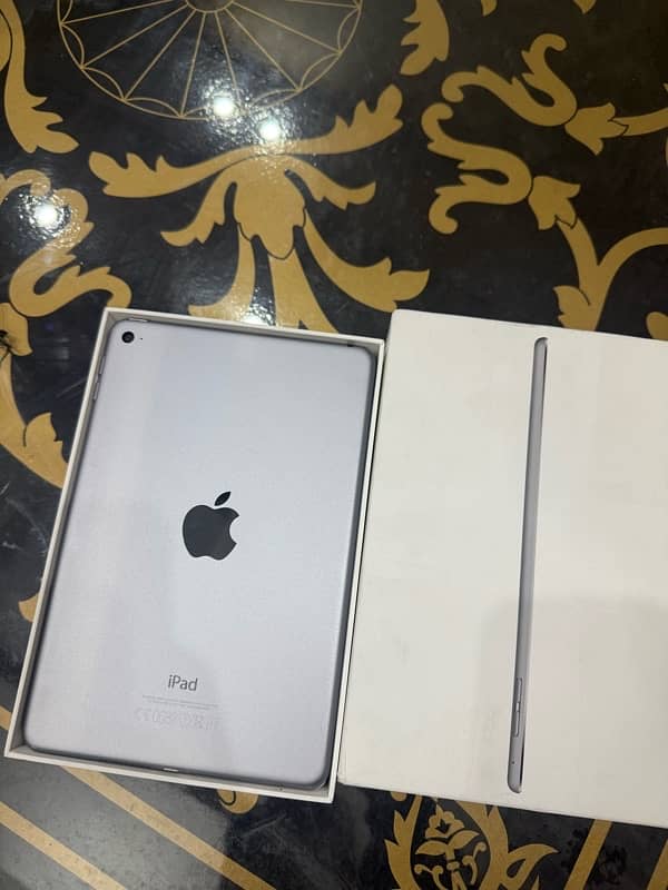 iPad mini 4 64gb 0