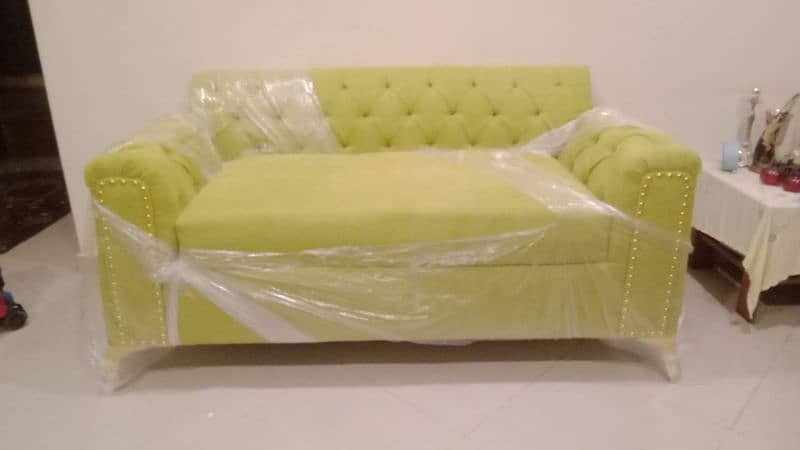 Lime Green Sofa Set. 0