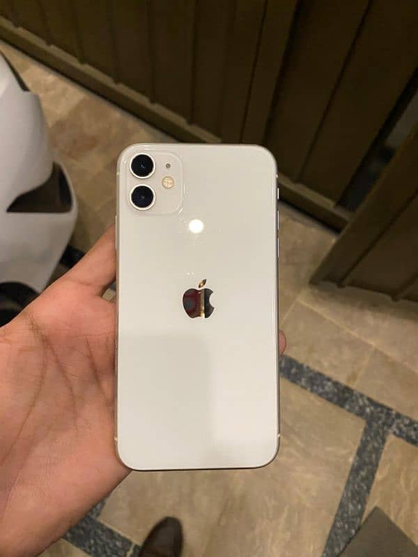 iPhone 11 iCloud locked 1