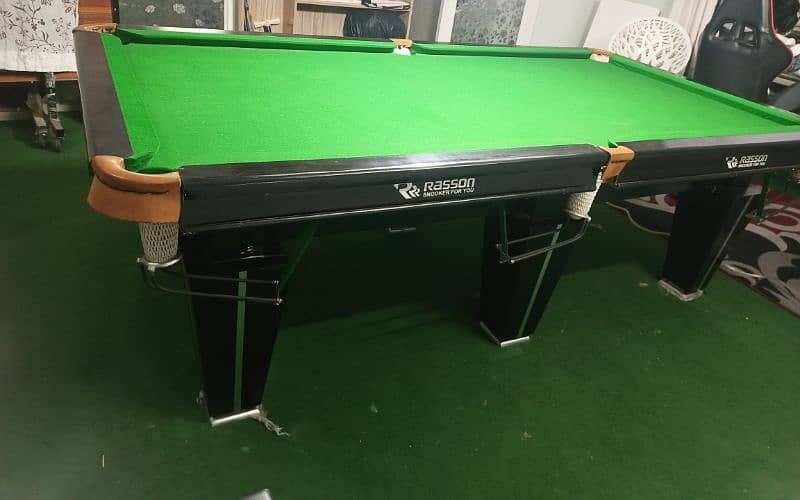 New snooker table rasson 4/8 home used few days used 4