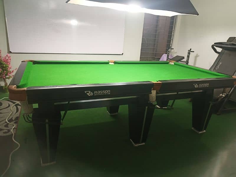 New snooker table rasson 4/8 home used few days used 8