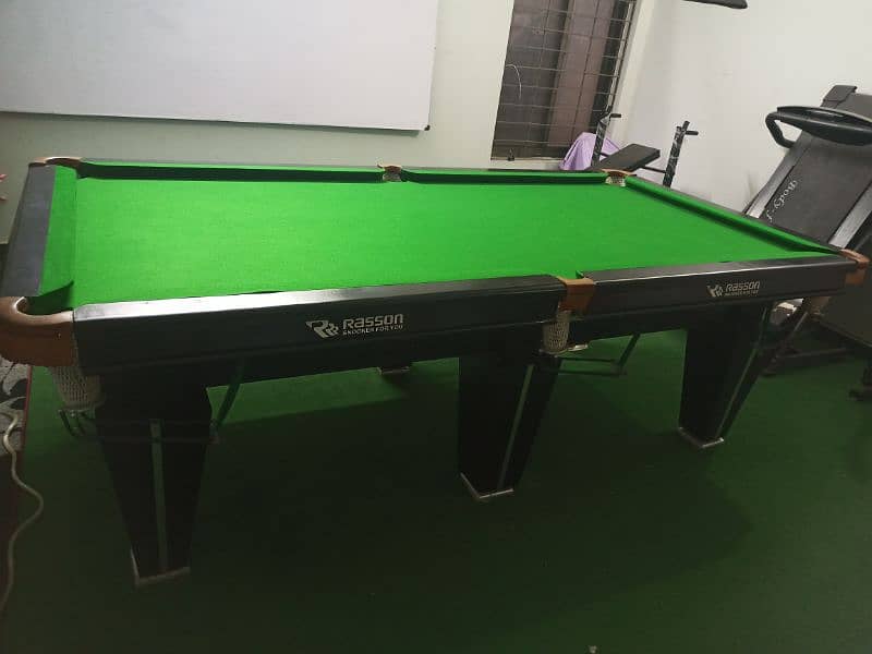 New snooker table rasson 4/8 home used few days used 10