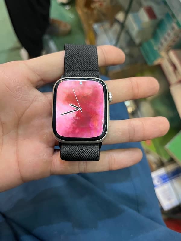 Apple watch 7 series 1