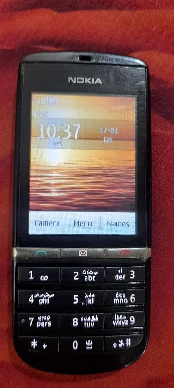 Nokia ASHA 300 5