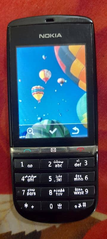 Nokia ASHA 300 8