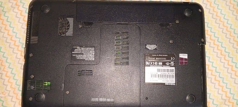 TOSHIBA SATELLITE C55T With Amda A6 Quad core processor 2