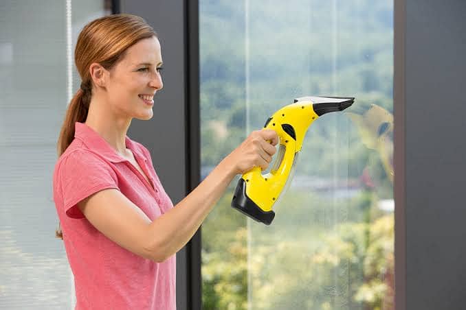 Urgent SALE KARCHER WV2 PLUS  CORDLESS WINDOW GLASS CLEANER 14