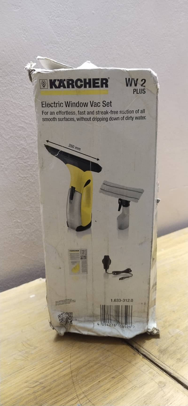 Urgent SALE KARCHER WV2 PLUS  CORDLESS WINDOW GLASS CLEANER 19