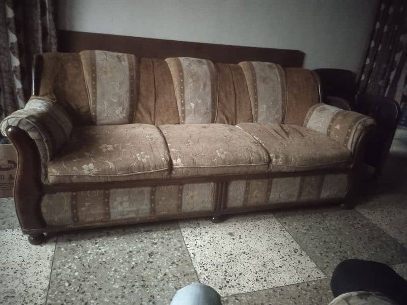 5 seater sofa set good condition 3