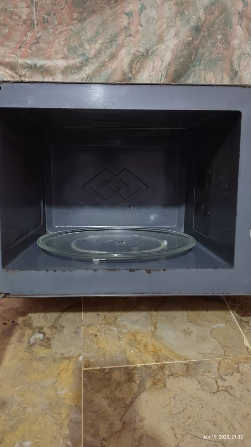 Haier Microwave oven Model EB-3690EG for sale 7