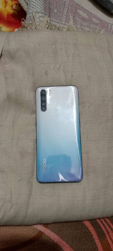 OPPO f 15 3