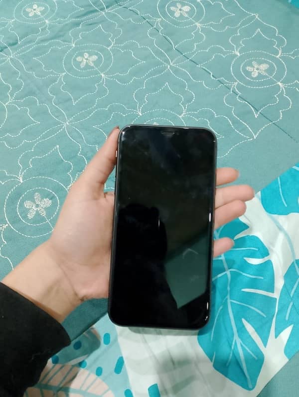 Iphone 11 Dual PTA approved for sale 0