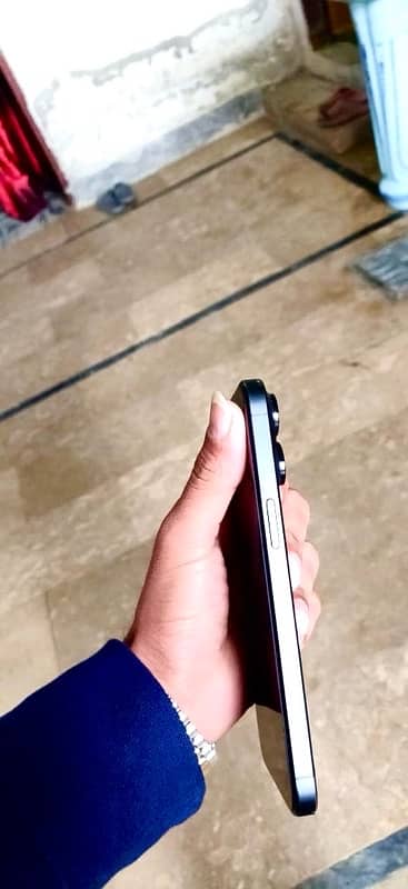 iphone 15 pro max Non pta 256gb 3month sim time 95% 7