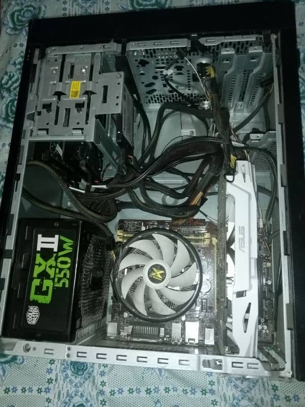 i7 4th equivalent GTX 1070 Gaming PC 1