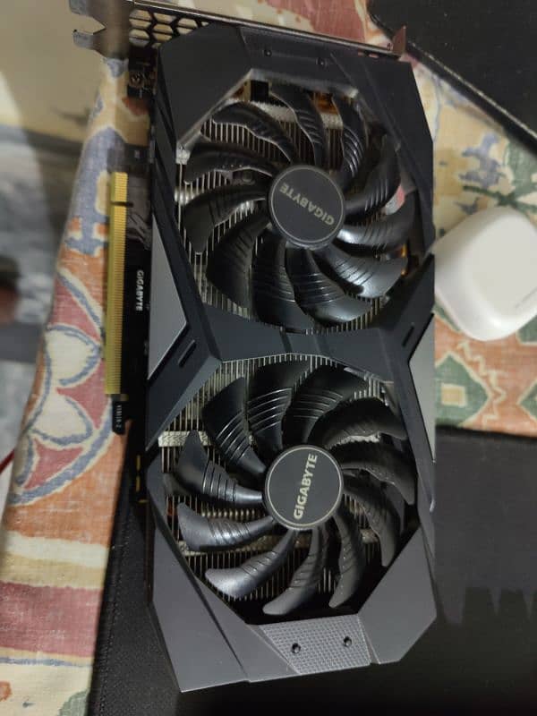 Gigabyte GeForce GTX 1660 SUPER OC 6G 0