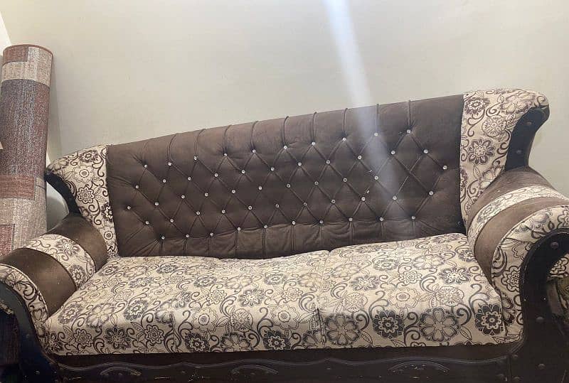 5 seater sofa for sale 0