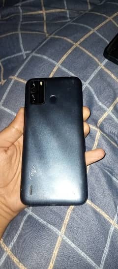 Itel vision 1 pro . . original box,charger available