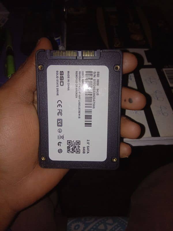 64 GB ssd warranty 10 months bilkl ok 1