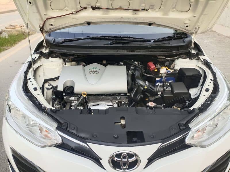 Toyota Yaris 1.5 CVT 20/21 6