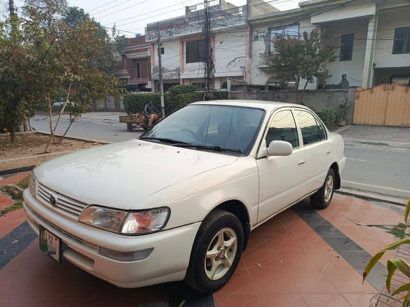 Toyota Corolla 2.0 D 2001 4