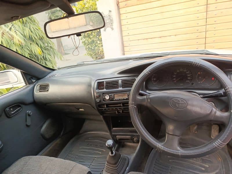 Toyota Corolla 2.0 D 2001 6