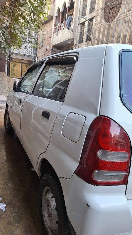 Suzuki Alto 2011 5