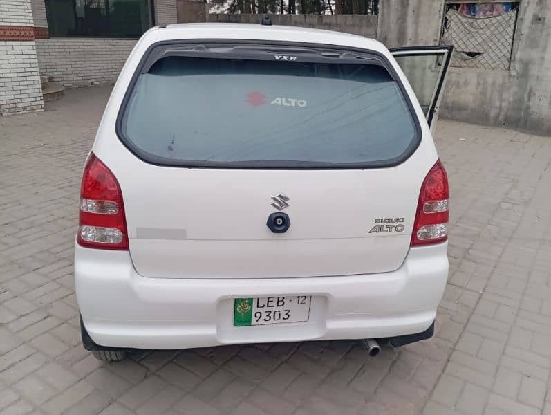 Suzuki Alto 2012 5