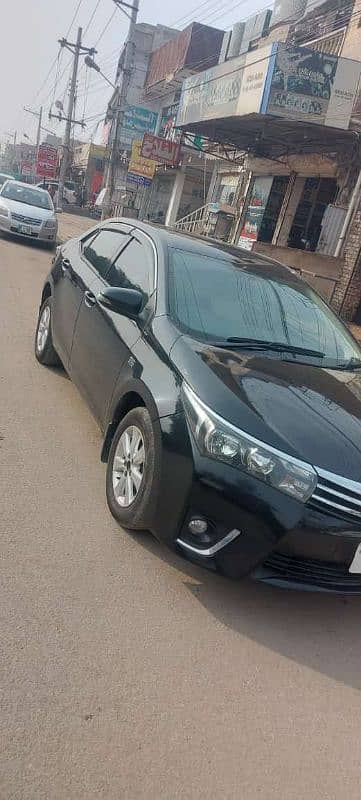 Toyota Corolla Altis 2017 1