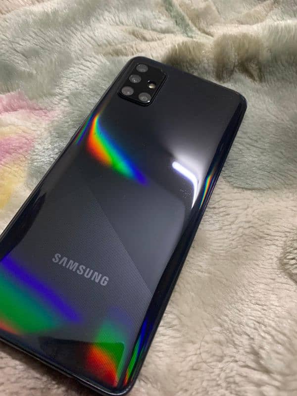 Samsung Galaxy A51 1