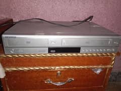 VCR and DVD play